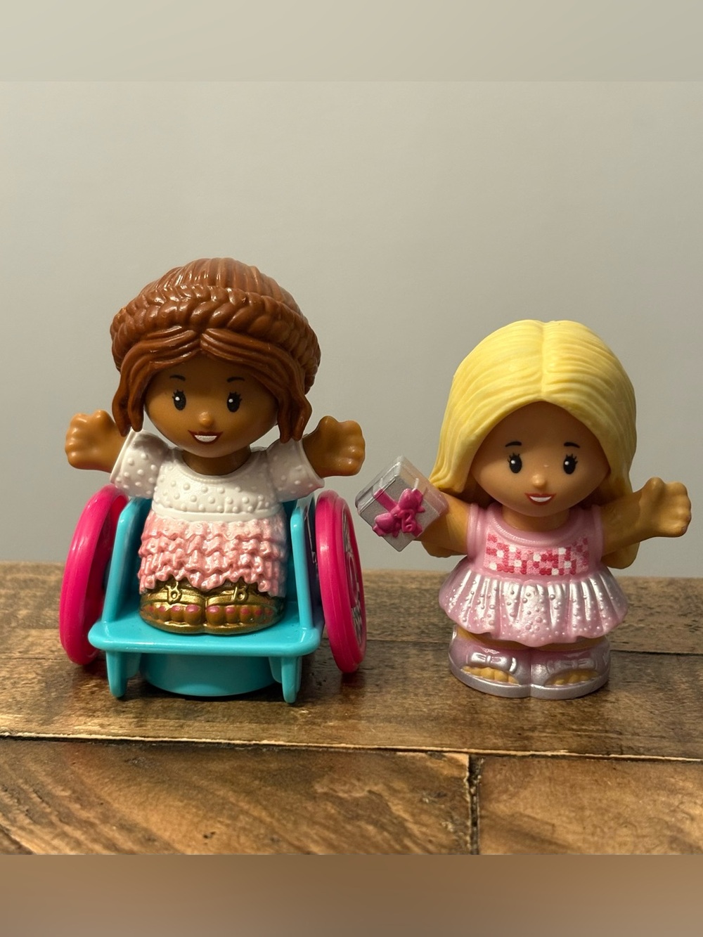 Little People Barbie Party Set of 2 Figures